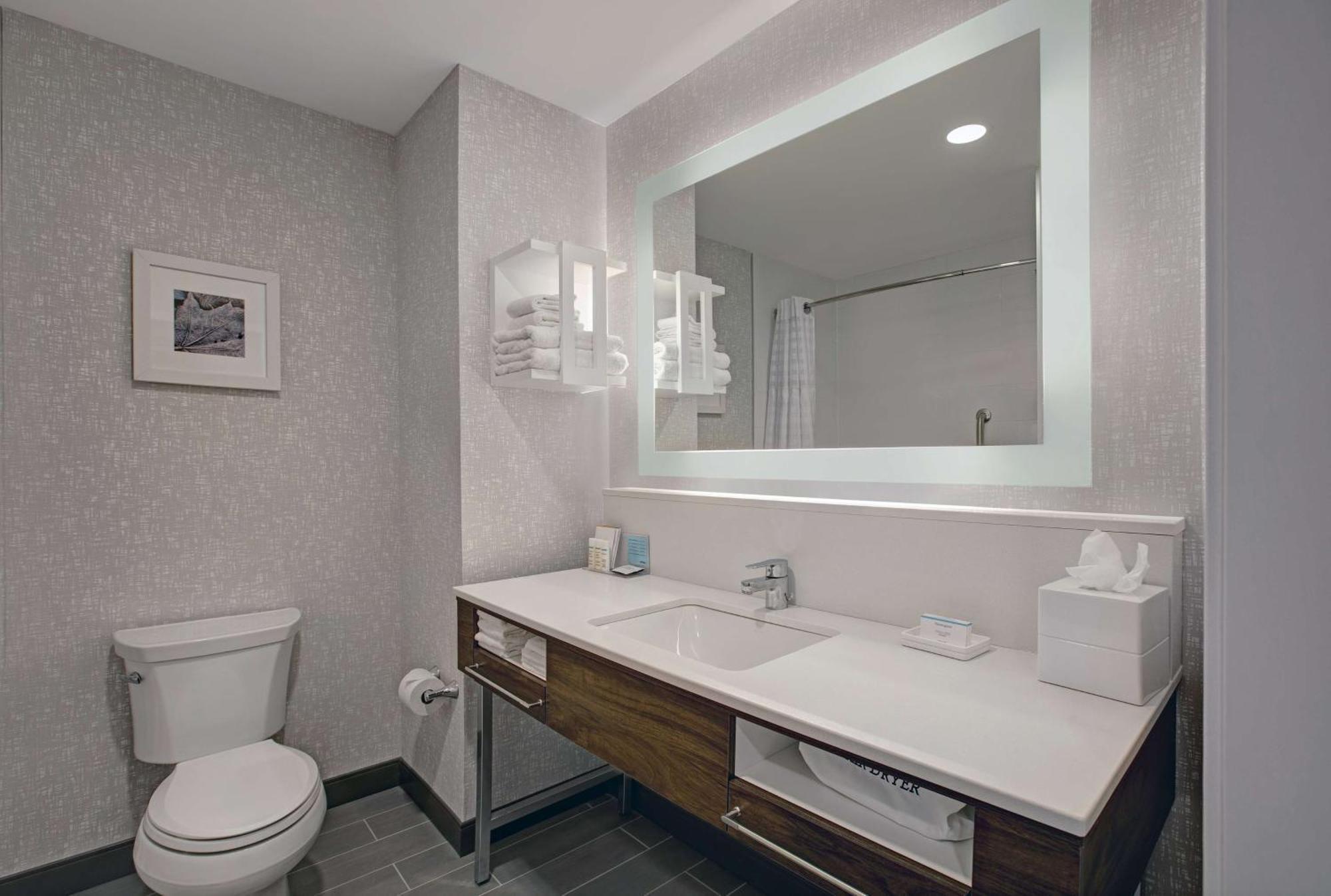 Hampton Inn & Suites By Hilton Waterloo St. Jacobs Экстерьер фото