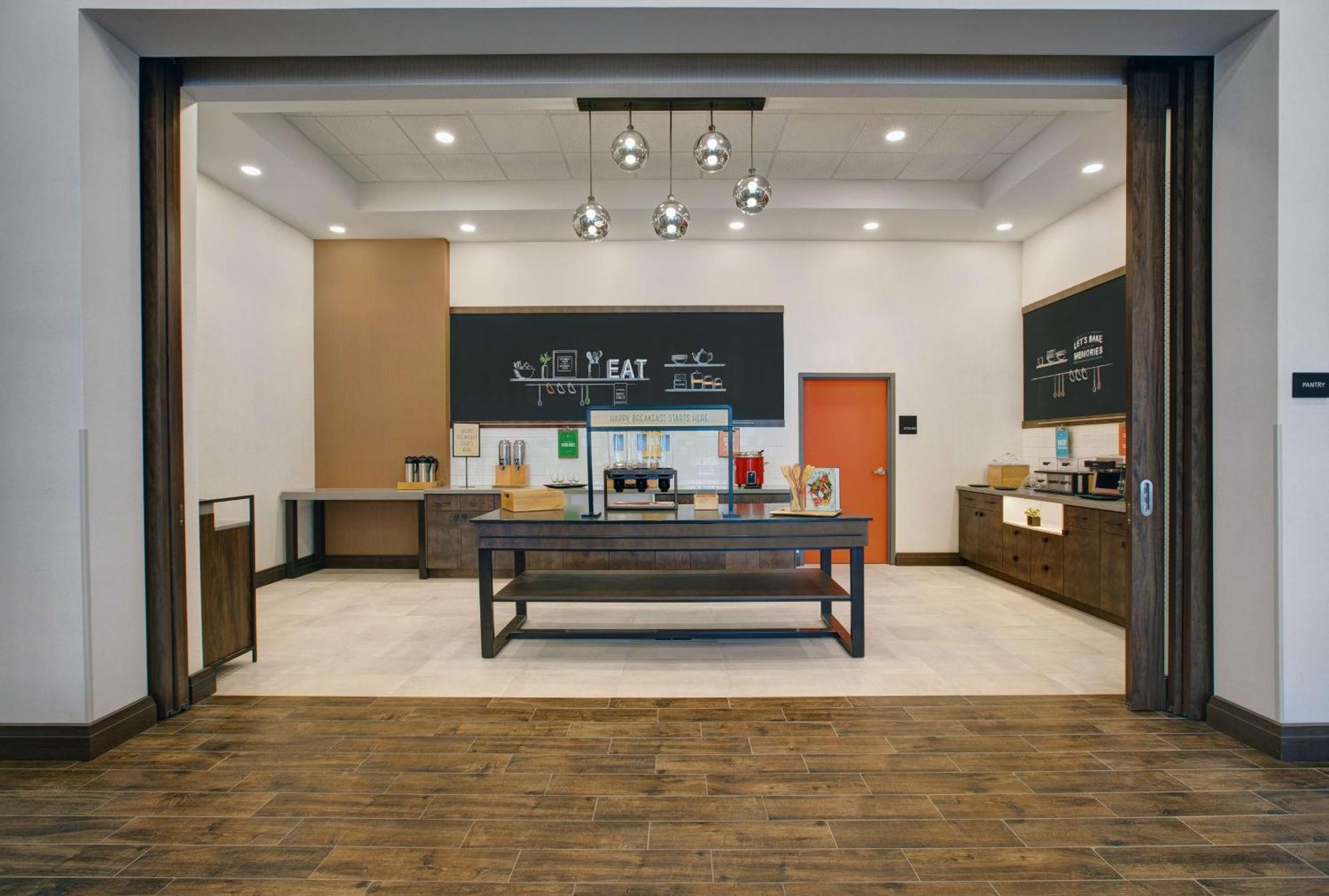 Hampton Inn & Suites By Hilton Waterloo St. Jacobs Экстерьер фото