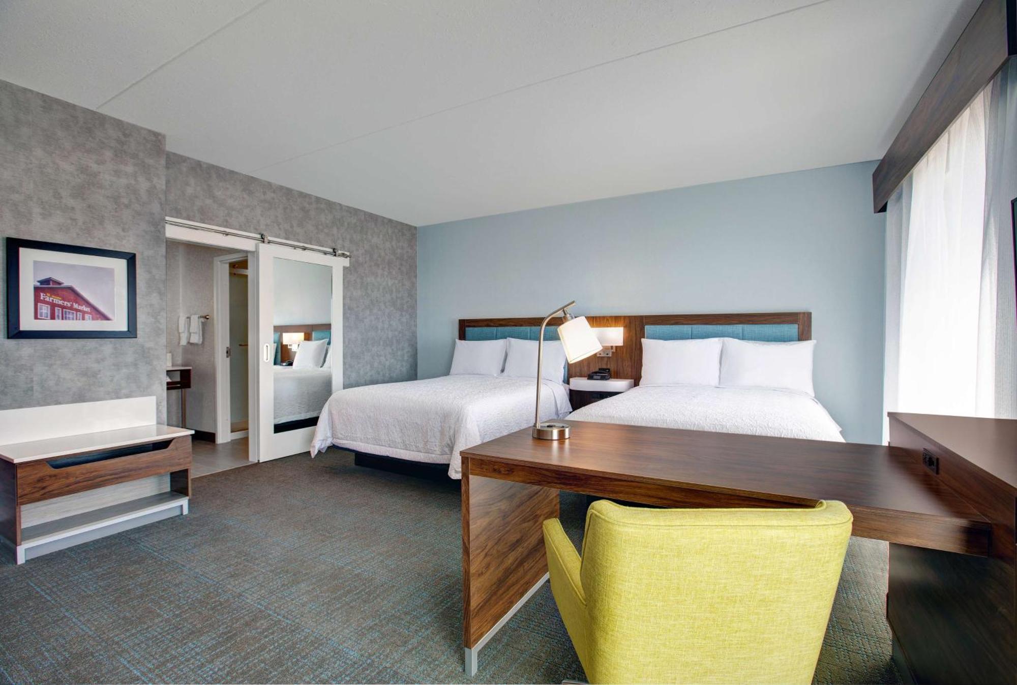 Hampton Inn & Suites By Hilton Waterloo St. Jacobs Экстерьер фото